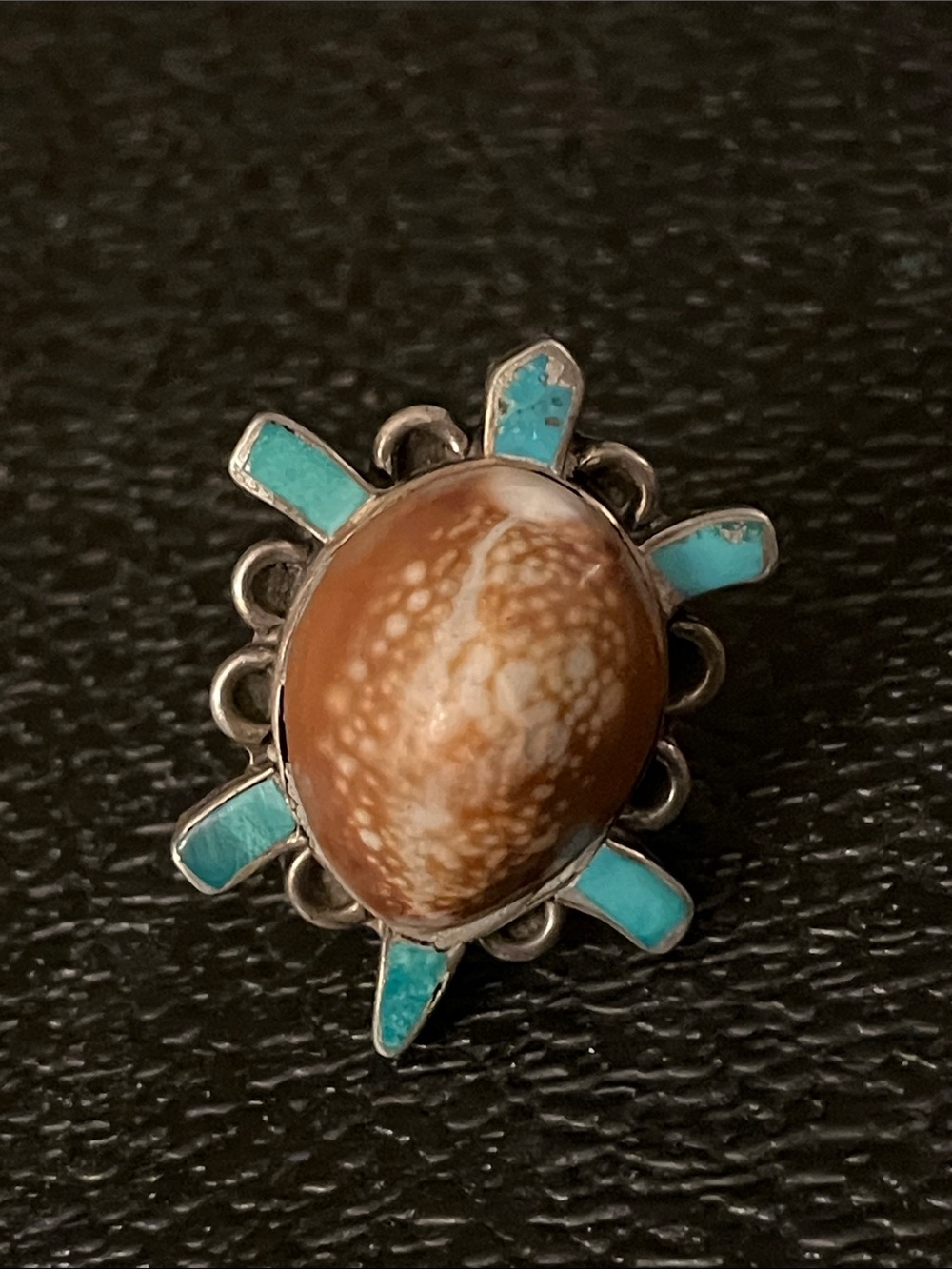 Vintage Native American turtle ring sterling silver and shell